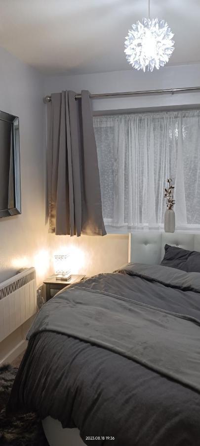 Lister Park Bradford Stylish 1Bed Coach House - Quiet & Tranquil Cottage & Parking Exteriér fotografie